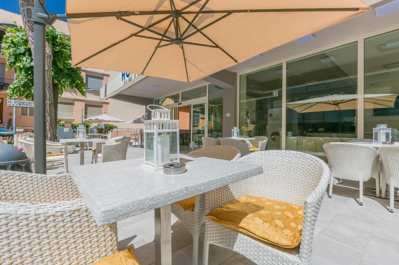 Hotel Confort Rimini Exterior foto